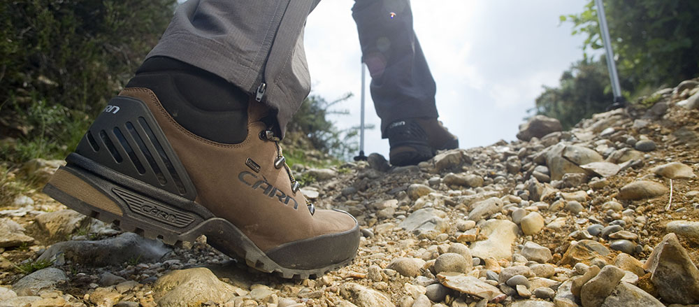 مراقبت از کفش‌ها در کوهنوردی